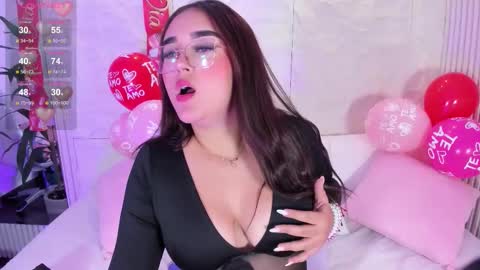 Snapshot of anasha21 chatting on February 15, 2026, 4:31 am Anasha online show from February 15, 2026, 4:31 am