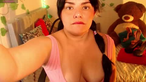 Ana online show from October 20, 2025, 2:17 pm