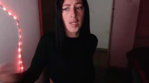 Snapshot of anasweet_69 chatting on December 24, 2024, 11:33 pm ANA online show from December 24, 2024, 11:33 pm