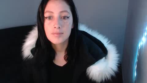 Snapshot of anasweet_69 chatting on January 3, 2025, 12:43 am ANA online show from January 3, 2025, 12:43 am