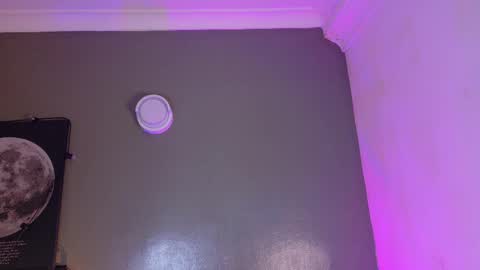 Kendra  online show from December 2, 2025, 11:26 am