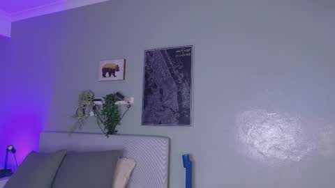 Kendra  online show from March 21, 2026, 10:09 am