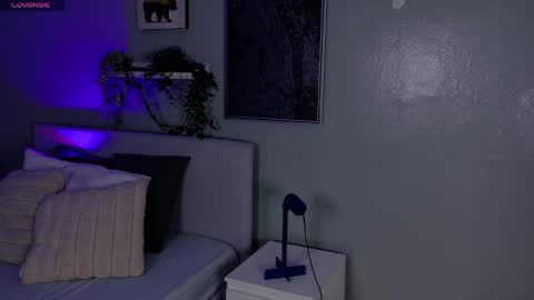 Kendra  online show from April 6, 2026, 10:16 am