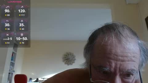 Snapshot of anax69 chatting on November 18, 2025, 1:37 pm mario online show from November 18, 2025, 1:37 pm