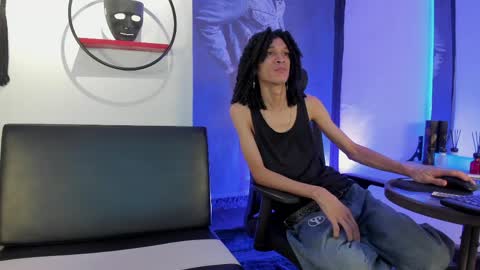 anddy_hugecock online show from May 11, 2026, 7:44 pm