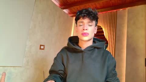 Ander  online show from June 25, 2026, 1:04 pm