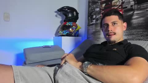 Snapshot of ander_perez chatting on December 1, 2025, 11:21 pm ANDER online show from December 1, 2025, 11:21 pm