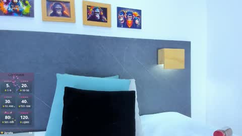 Snapshot of andhrea_vale chatting on February 26, 2026, 12:15 pm Andrea online show from February 26, 2026, 12:15 pm