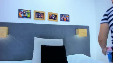 Snapshot of andhrea_vale chatting on February 28, 2026, 12:28 pm Andrea online show from February 28, 2026, 12:28 pm