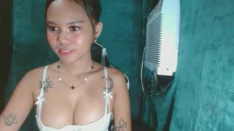 Snapshot of andiaprecious_ chatting on April 16, 2026, 1:56 pm andiaprecious_ online show from April 16, 2026, 1:56 pm