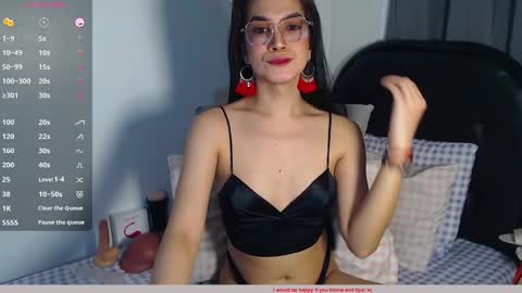       TWITTER andie sugar online show from December 25, 2024, 8:40 am