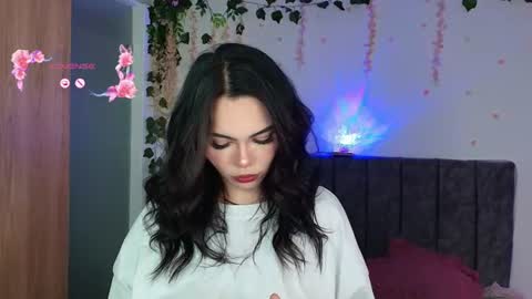 Andra de la Rosse online show from June 11, 2026, 2:53 am