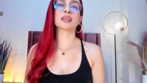 Snapshot of andracyruss chatting on December 20, 2025, 12:18 am Andra Cyrus online show from December 20, 2025, 12:18 am