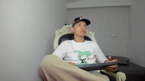 Andre Blow online show from September 21, 2025, 11:23 am