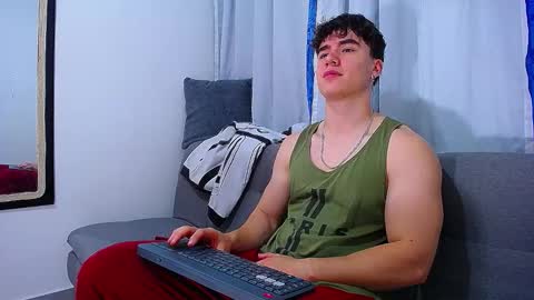 Andre Parker online show from October 24, 2025, 1:35 am