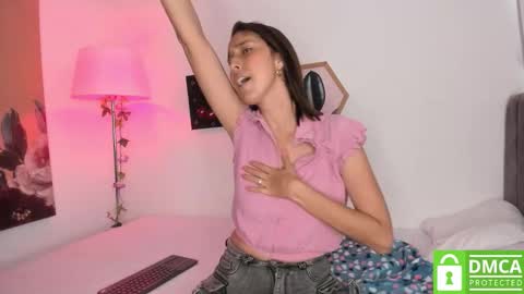 A l e online show from October 27, 2025, 6:45 pm