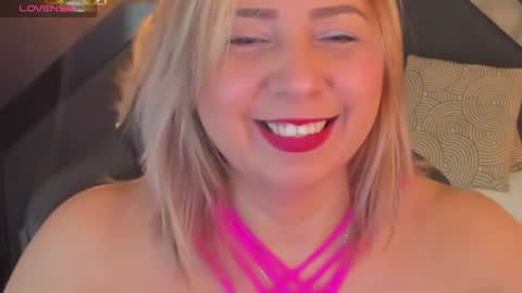 Snapshot of andre_soto_ chatting on July 21, 2026, 2:14 am A N D R E online show from July 21, 2026, 2:14 am