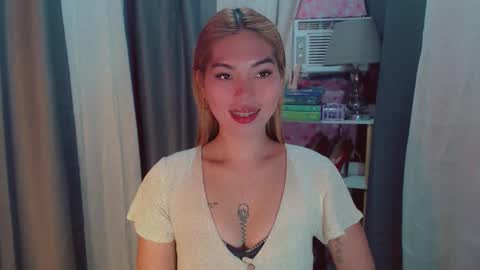 andrea06121998 online show from February 10, 2026, 9:46 am