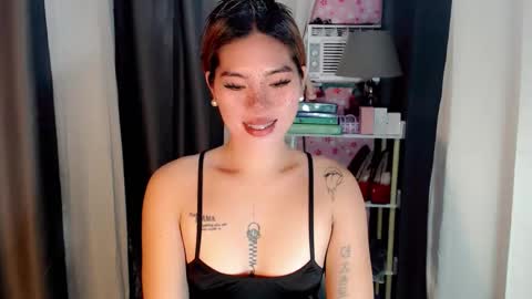 andrea06121998 online show from April 12, 2026, 11:48 am