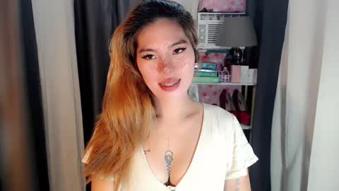 Snapshot of andrea06121998 chatting on April 23, 2026, 11:42 am andrea06121998 online show from April 23, 2026, 11:42 am