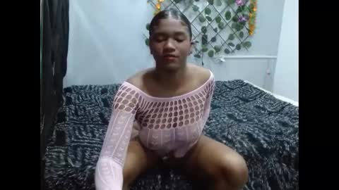 andrea1_ebony online show from November 13, 2025, 9:14 pm