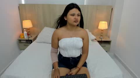 Andrea Caicedo online show from October 1, 2025, 7:31 pm
