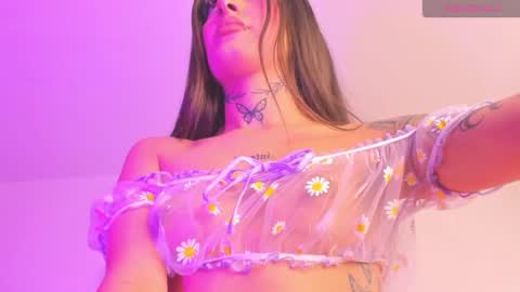 Snapshot of andrea_flow chatting on March 5, 2025, 2:23 pm Andrea online show from March 5, 2025, 2:23 pm