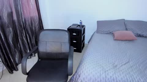 Andrea online show from December 8, 2024, 9:19 pm