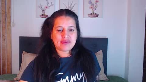 ANDREA  online show from October 17, 2025, 3:03 pm