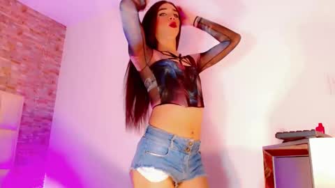 ANDREINA online show from April 14, 2026, 4:40 am