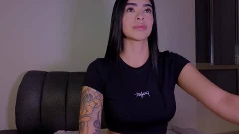 Snapshot of andrea_torres_ chatting on June 22, 2026, 4:09 am online show from June 22, 2026, 4:09 am