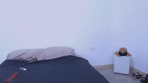 Snapshot of andreabigboobs23 chatting on October 24, 2025, 7:43 pm Andrea online show from October 24, 2025, 7:43 pm