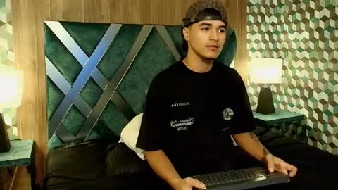 Andreao online show from June 27, 2026, 1:39 pm