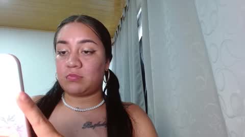 Snapshot of andrebigboobs chatting on March 5, 2025, 9:59 pm Andre online show from March 5, 2025, 9:59 pm