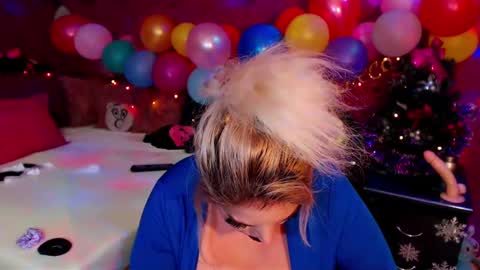 andreeajj online show from December 27, 2024, 1:32 am