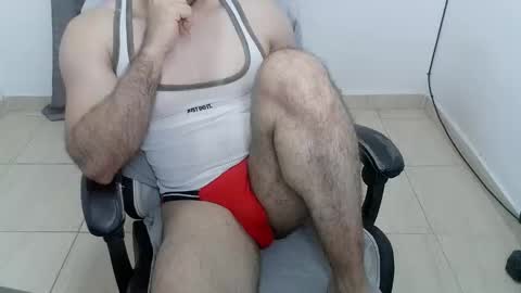 andres180950734 online show from April 24, 2026, 12:35 am
