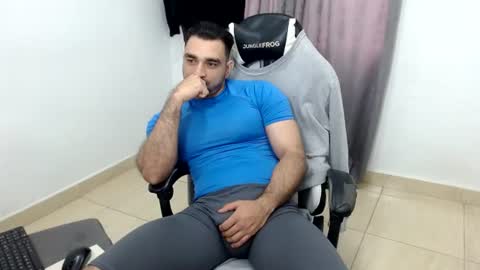 andres180950734 online show from June 27, 2026, 12:22 pm