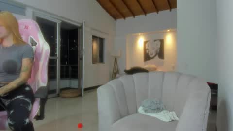 Andrs botero online show from January 14, 2025, 1:58 am