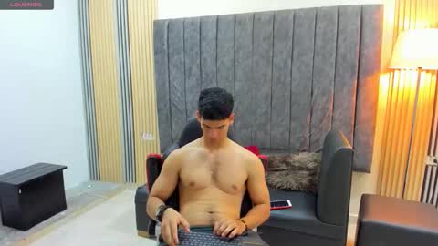 andres_stud online show from January 15, 2026, 4:17 am