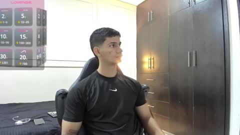 Snapshot of andres_stud chatting on May 2, 2026, 3:00 am andres_stud online show from May 2, 2026, 3:00 am