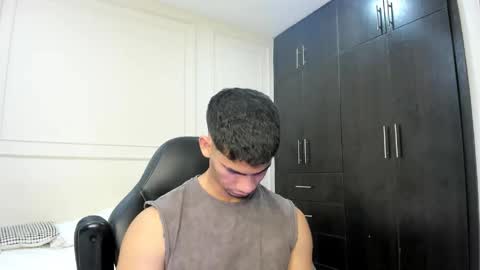 Snapshot of andres_stud chatting on May 8, 2026, 4:51 am andres_stud online show from May 8, 2026, 4:51 am