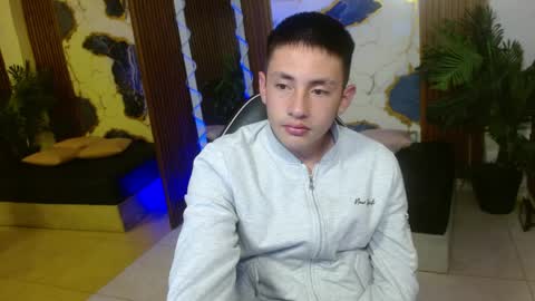 Snapshot of andres_tay chatting on April 9, 2026, 6:19 am andres_tay online show from April 9, 2026, 6:19 am