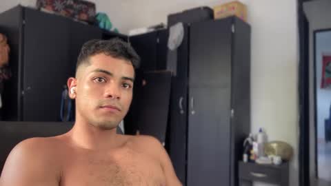 Andres online show from September 25, 2025, 8:23 pm