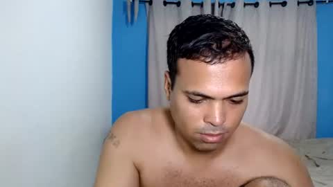 Snapshot of andresfern chatting on August 6, 2026, 10:22 pm ANDRES online show from August 6, 2026, 10:22 pm