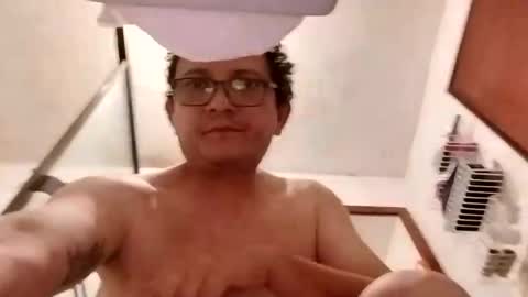 andresfloga online show from July 5, 2026, 10:28 pm