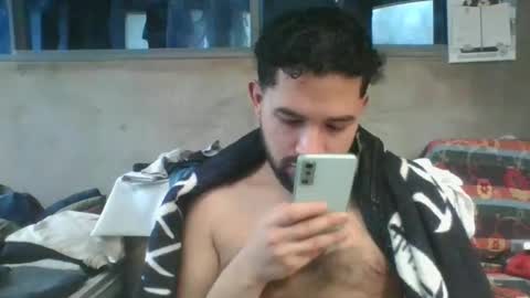 andresi00 online show from December 5, 2025, 7:10 pm