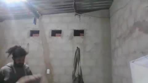 andresi00 online show from April 2, 2026, 1:36 am