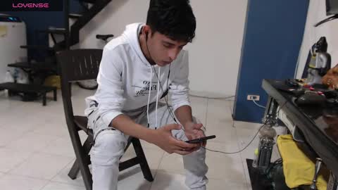 Andres Dean online show from December 7, 2024, 3:25 am