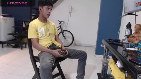 Andres Dean online show from January 19, 2025, 1:43 am