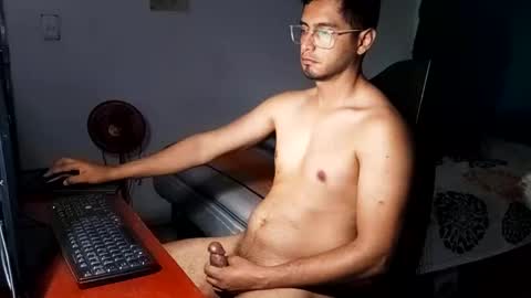 Snapshot of andresvergon85 chatting on February 5, 2025, 3:02 am andresvergon85 online show from February 5, 2025, 3:02 am